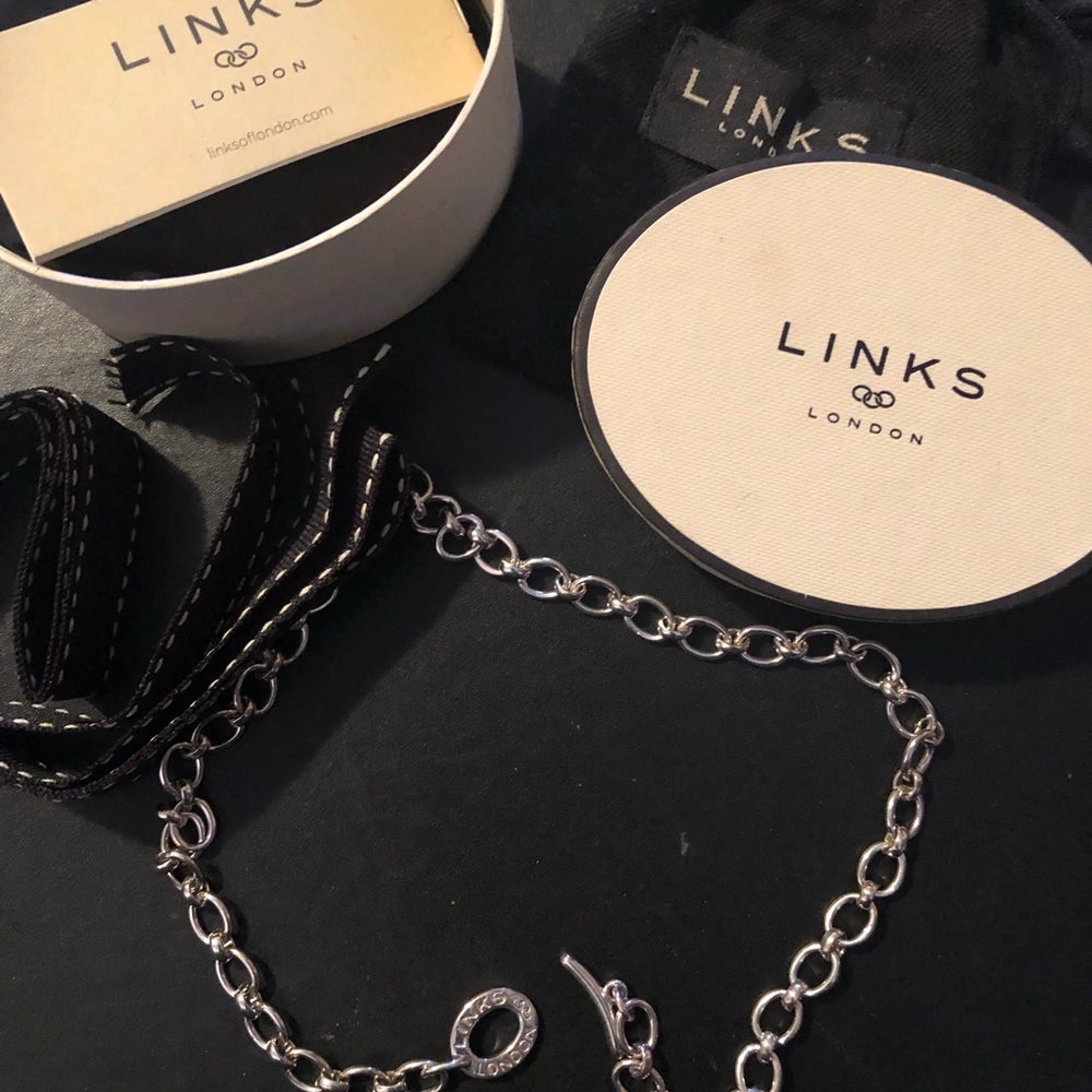 Authentic Classic Links of London Necklace